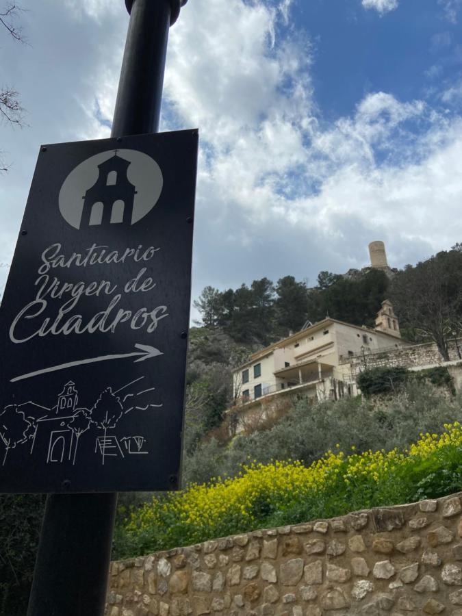 Hostal Rural De Cuadros Bedmar y Garciez Exterior photo