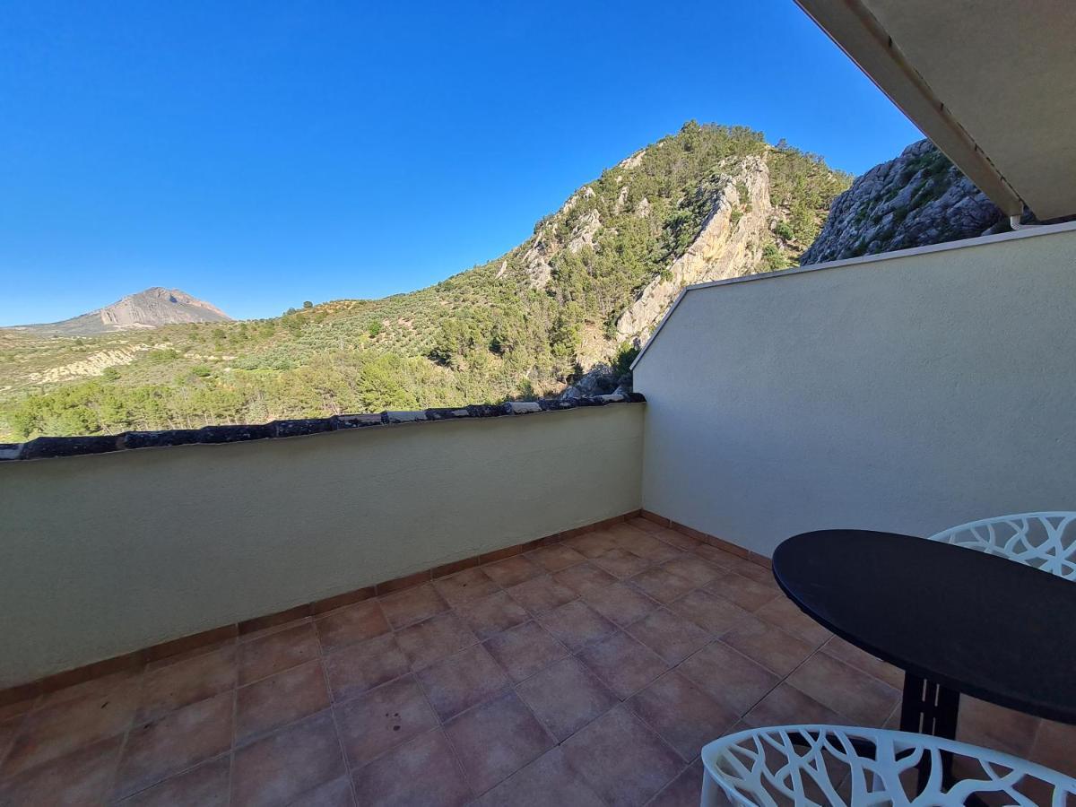 Hostal Rural De Cuadros Bedmar y Garciez Exterior photo